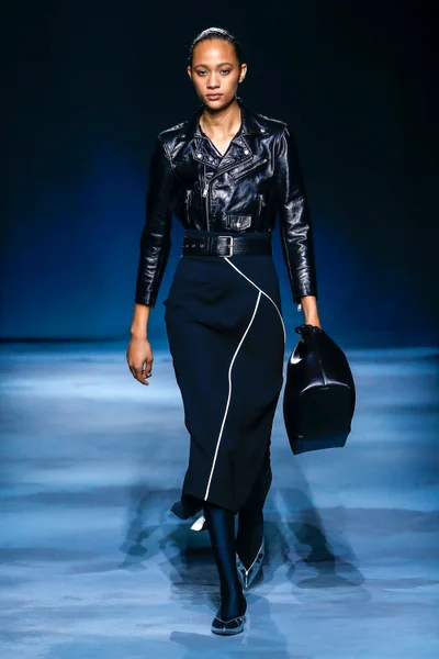 Look 38